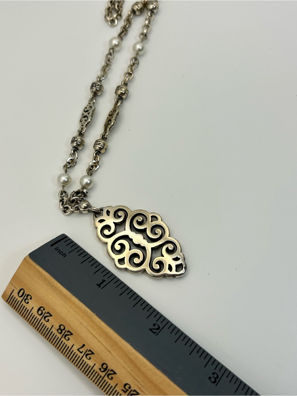 Brighton Geneva Pendant Necklace Silver Plated Faux Pearls Faded Gold Tone 20" - Picture 10 of 10